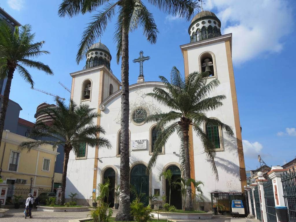 Igreja_de_Nossa_Senhora_dos_Remédios_(19929834976)